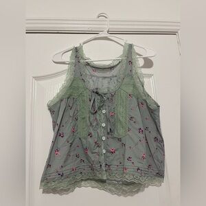 Free People Look Alike Green Lace Top